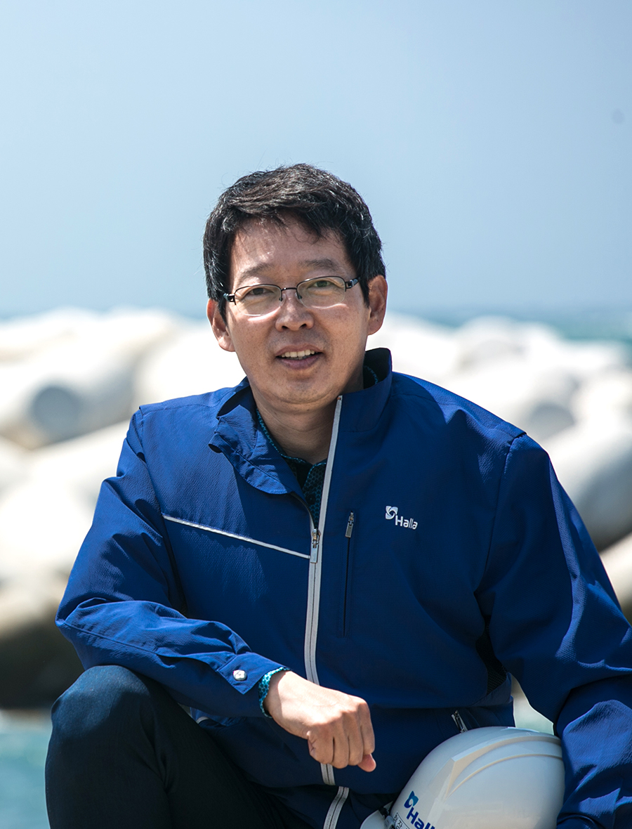 탑동 월파 방지와 제주 신공항 건설의 기초 작업의 일환으로 진행된 이번 공사는 제주도라는 지역적 특성을 지혜롭게 극복해낸 한라의 노하우가 돋보이는 현장이었다.