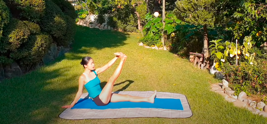 살과의 전쟁, 즐겁고 효과적으로 할 수는 없을까? 강인한 체력 기르기부터 놀라운 조회 수를 기록하며 다이어터들의 주목을 받은 인기 다이어트 유튜브 영상까지 한곳에 모았다.