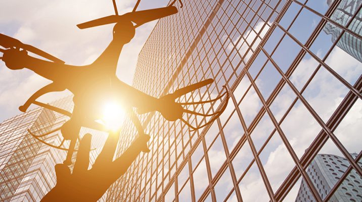 건설업체가 호소하는 인력난 이야기가 아니다. 자재를 옮기고 지게차를 운전하던 인간의 노동력이 건설 현장에서 사라지고 있다. 자동화, 무인화라는 이름으로 빠르게 진화 중인 건설 현장의 현재를 들여다 본다.