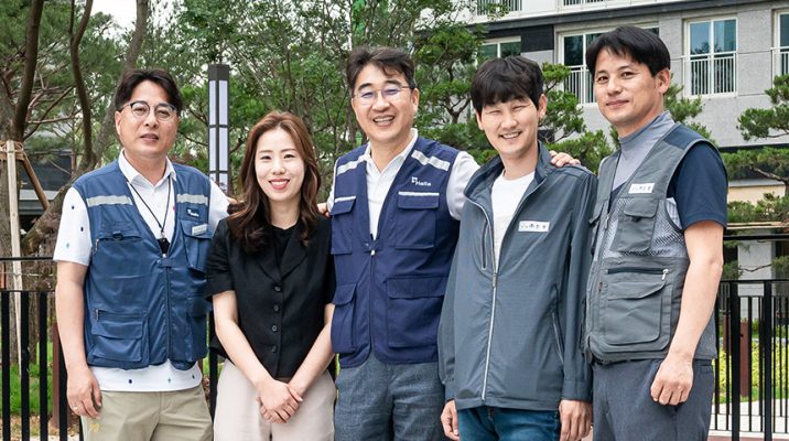 한라가 전기·소방 공사를 공동 수주한 화성동탄81B전기 현장은 한라인의 역할과 수고가 특히 돋보였다. 8월 입주를 앞두고 마무리 공사가 한창인 경기도 화성 현장을 소개한다.