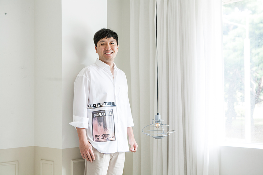 멀리 떠나기보다는 한곳에 머무르는 휴가, 즉 스테이케이션(Stay+Vacation)을 즐기려는 사람이 많다. 호텔에서 여유와 휴식을 즐기는 호캉스도 스테이케이션의 일종. 인프라사업관리팀 한승민 프로와 함께 호캉스 코디네이션에 도전해 본다.