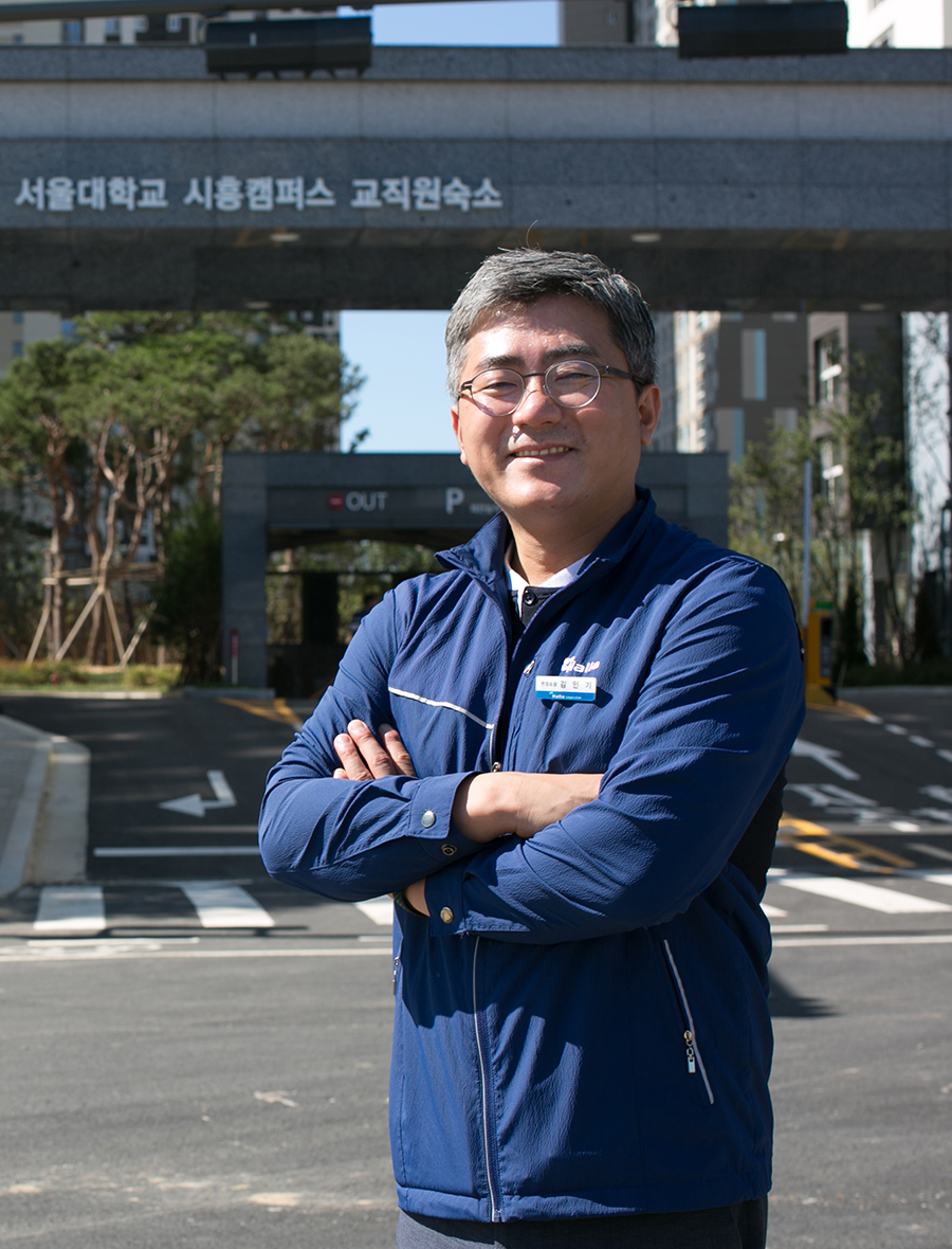 4차 산업혁명 선도기지 조성을 목표로 하는 경기도 시흥시 배곧신도시 특별계획구역 교육 및 의료복합용지에 서울대 시흥 스마트캠퍼스 신축공사가 한창이다. 한라의 기술과 노하우가 빛을 발하고 있는 현장의 모습을 전한다.