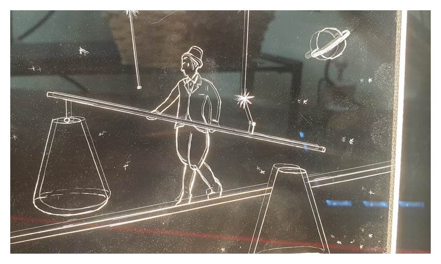 내가 머무는 공간마저 지루해졌다면 수작업의 묘미를 경험할 수 있는 아크릴 무드등 만들기를 추천! 마음을 따뜻하게 비추는 은은한 불빛이 낭만적인 밤을 선물한다.