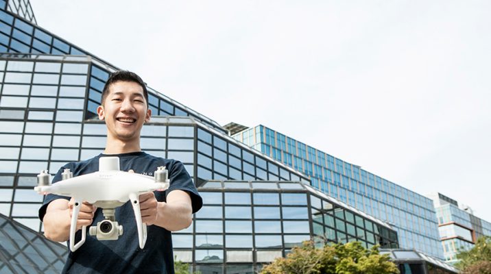 기술은 사람을 위해 존재하지만, 그 기술을 활용해 취득한 정보를 더욱 가치 있게 활용하는 것은 결국 사람의 몫이다. 국내 최초 콘테크 스타트업 엔젤스윙은 드론으로 얻은 데이터를 더욱 가치 있는 정보로 활용하도록 돕는 드론 데이터 솔루션을 제공한다. 혁신 기술로 사회와 산업 문제를 해결한다는 미션 아래 활동하는 벤처기업의 날갯짓은 건설 현장에 혁신을 이끌고 있다