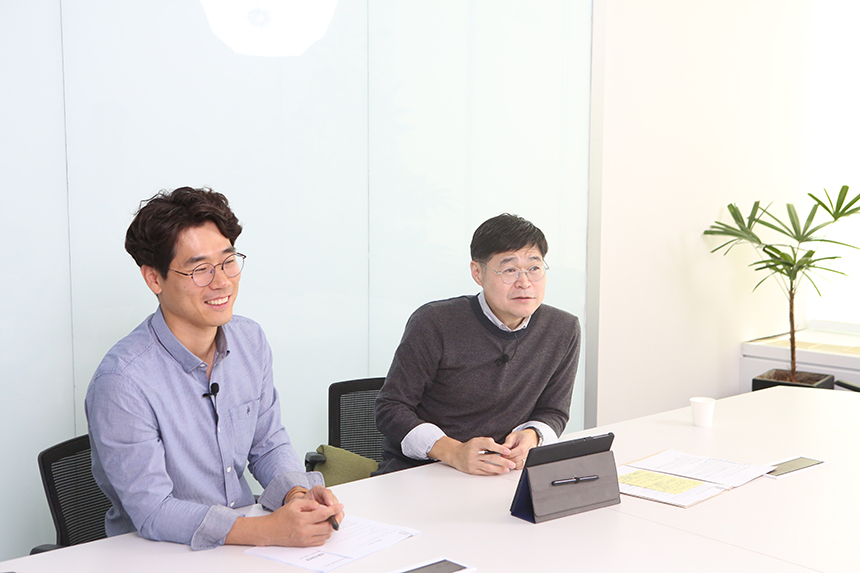 선택과 집중을 통한 파괴적 혁신을 꿈꾸는 ‘개발사업본부’, 부동산 개발사업 분야의 일등을 향해 쉼 없이 변화하며 성과를 일궈내고 있다. 각 팀별 ‘성장Story’ 시리즈 세 번째로 유니크 디벨로퍼의 비전을 품은 ‘개발사업본부’를 만났다.