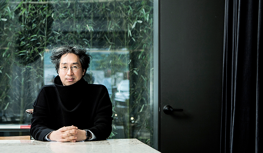 ‘써드플레이스’라는 신개념 공동주택 브랜드를 통해 실험을 이어가는 그를 만나 공간과 관계의 연관성에 대해 물었다. “집이 달라지면 행복해지나요?”