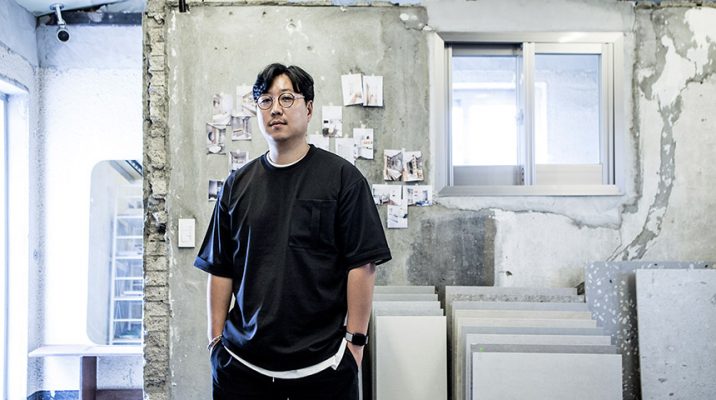 공간을 목적에 맞게 디자인하는 일. 고려해야 할 점이 헤아릴 수 없이 많은 지난한 과정이 기다리는 일. 공간 속 사람의 행동과 삶마저도 변화시키는 일. 공간 디자이너 박상국과 그의 플립360은 기꺼이 그 어려운 일을 하나하나 풀어간다.