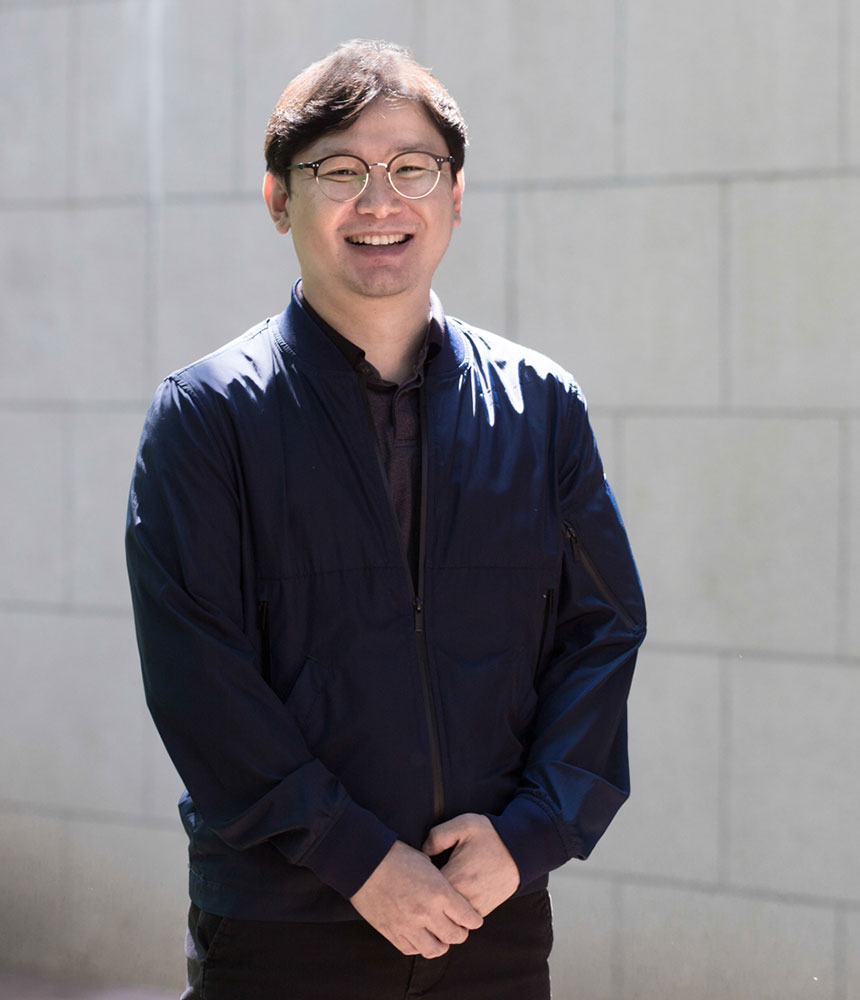 지난 6월 4일 국가 유공자 대상 한라인들과 서울시 서초구 소재 양재시민의숲의 현충시설을 방문했다. 국가를 위해 헌신한 호국영령을 위로하고 감사함을 전하는 특별한 시간이였다.