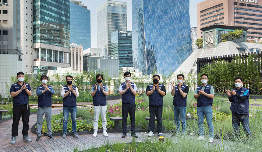 도심지 공사의 악조건과 공사 기간의 압박 등 고난의 연속이었던 이지스명동대수선 현장이 바로 그곳이다. 한라인으로서의 책임감과 실력으로 쌓아올린 이지스명동대수선 현장의 시간을 들여다본다.