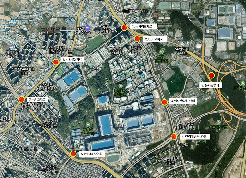 절로 ‘바쁘다, 바빠’ 소리가 나오는 상황에서 힘들다는 볼멘소리 대신 긍정적인 마인드와 웃음으로 현장을 지키는 자랑스러운 한라인들이 있다. 소수의 인원으로 민간 발주 토목 공사를 척척 해내고 있는 삼성전자인허가대응 공사 현장의 영웅들을 만나본다.