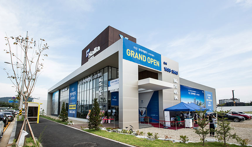 아산의 개발 비전과 천안의 풍부한 인프라를 동시에 누릴 수 있는 최고의 조건으로 부동산 시장의 핫이슈로 떠오른 아산 한라비발디 스마트밸리.